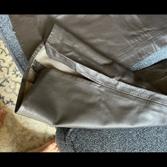 Brown leather pants! Great condition - Picture 1 of 4